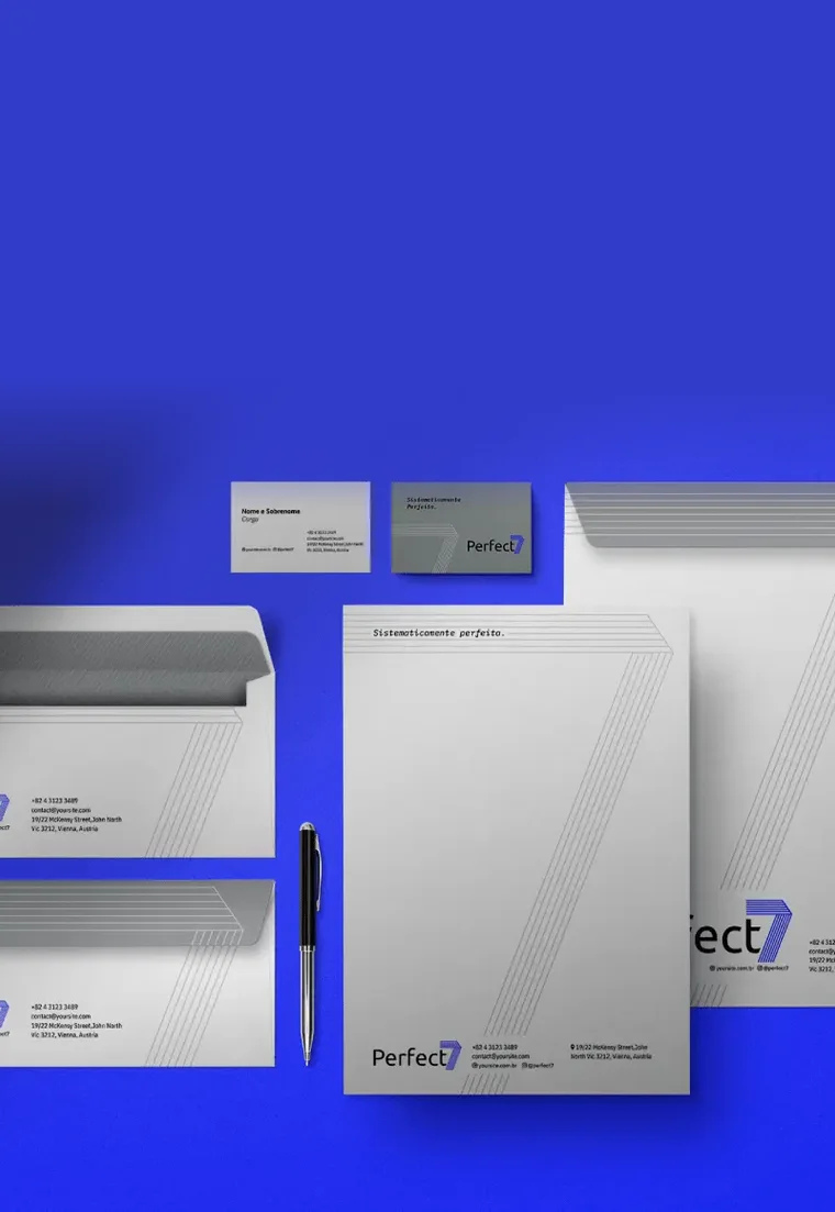 Papelaria da marca Perfect7: cartões de visita, envelopes, papel timbrado e pasta