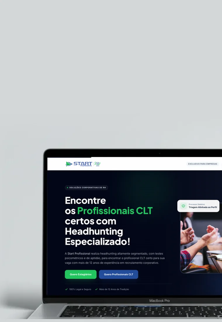 Landing page exibida em notebook e celulares