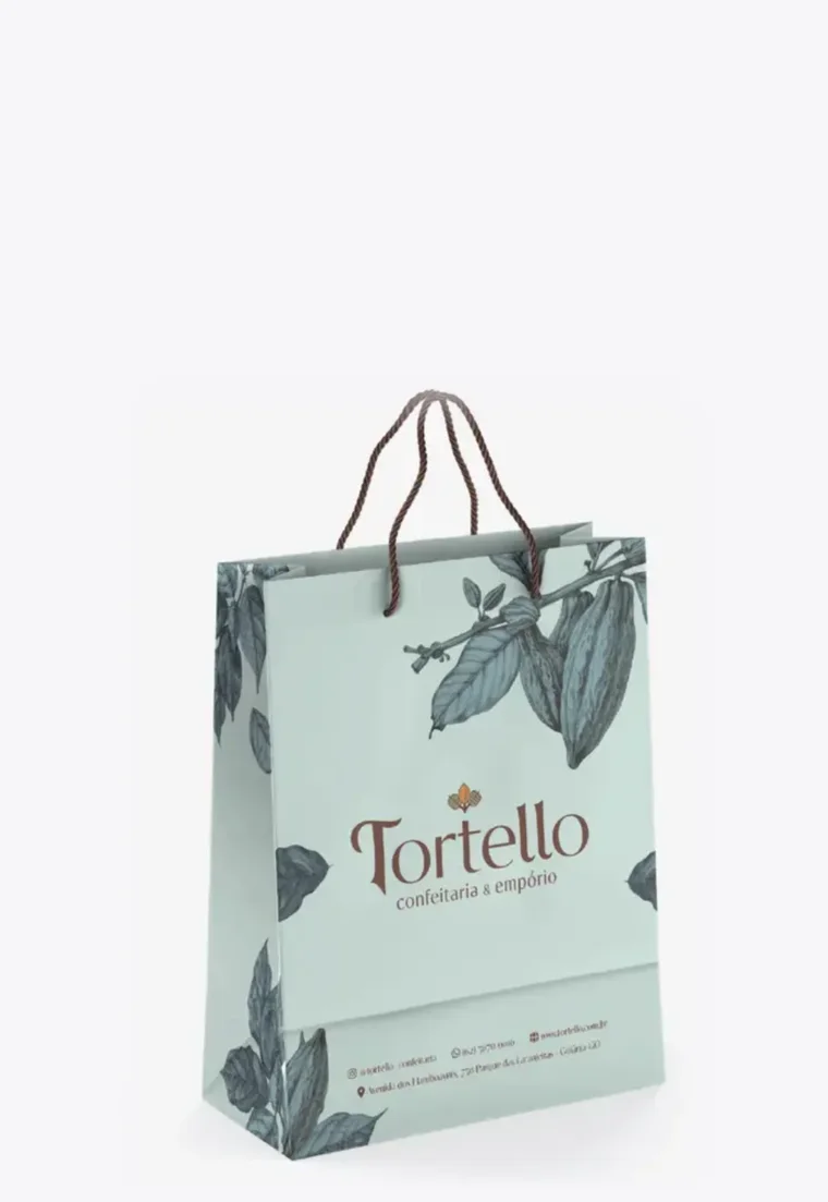 Sacolas da Tortello Confeitaria & Empório: linha clássica e edição de Natal